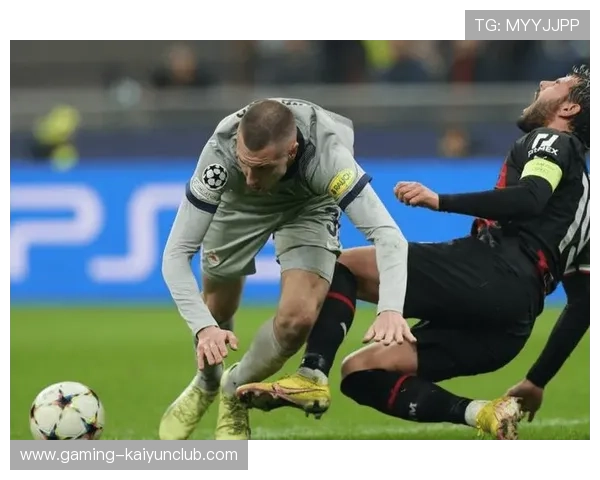 波尔图中场核心送出关键直塞，前锋单刀斩获进球